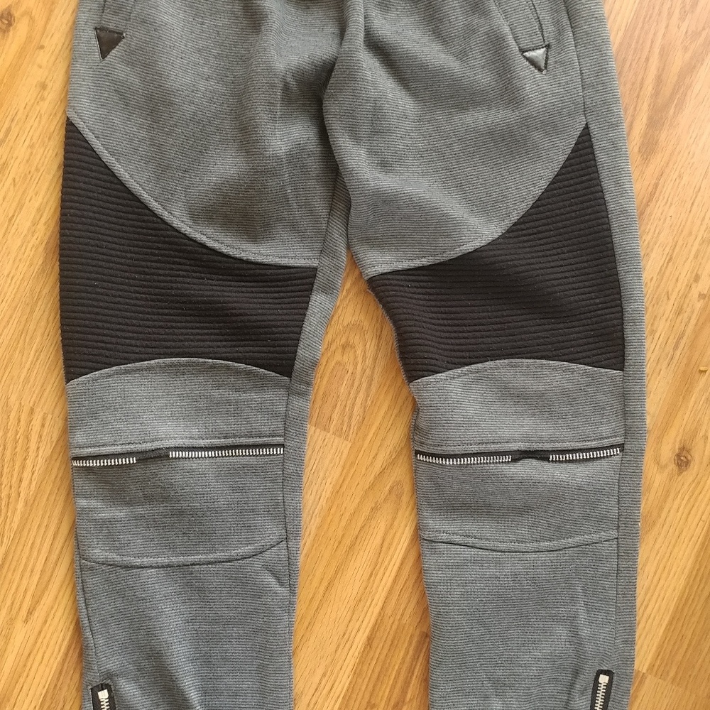 Boys size 12 Jogger pants with zippers